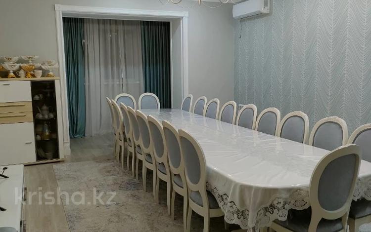 3-комнатная квартира, 130 м², 3/5 этаж, Алтын орда за 54 млн 〒 в Актобе — фото 2