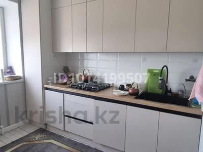 3-бөлмелі пәтер · 70 м² · 6/9 қабат, Болашақ ш/а. 133Н, бағасы: 25 млн ₸ в Актобе, мкр Болашак