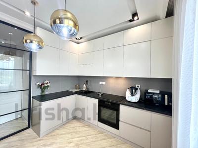 3-бөлмелі пәтер · 70 м² · 10/13 қабат, Макатаева — Муратбаева, бағасы: 56.5 млн ₸ в Алматы, Алмалинский р-н