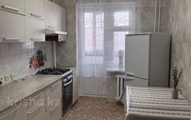 2-бөлмелі пәтер · 70 м² · 3/5 қабат, Валиханова 48 — Азия, бағасы: 150 000 〒 в Петропавловске — фото 2
