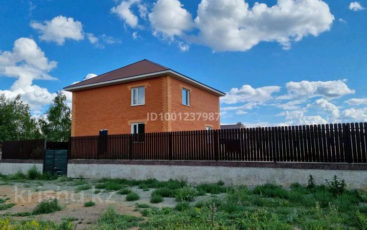 Отдельный дом · 4 комнаты · 165.6 м² · 20 сот., М-н Достык за 45 млн 〒 в Зеленом бору — фото 2