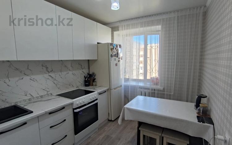4-бөлмелі пәтер · 74.7 м² · 8/9 қабат, мкр Юго-Восток, ул. Гапеева, бағасы: 27.5 млн ₸ в Караганде, Казыбек би р-н — фото 2