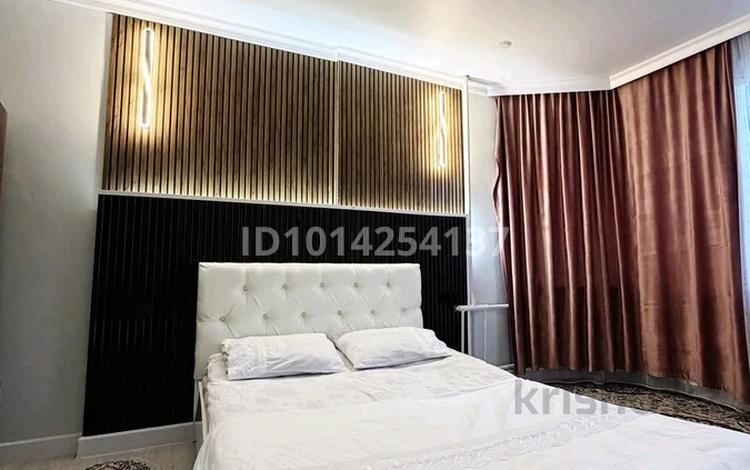 2-комнатная квартира · 64 м² · 10/12 этаж, Кабанбай батыра 40 за 20 000 ₸ в Астане, Есильский р-н — фото 2