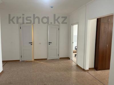 2-бөлмелі пәтер · 81.4 м² · 6/13 қабат, Мукан Тулебаев 5 — Кенесары, бағасы: 33 млн ₸ в Астане, Алматы р-н