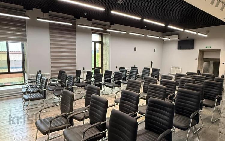 Конференц-залдар · 250 м², бағасы: 2 млн ₸ в Семее — фото 2