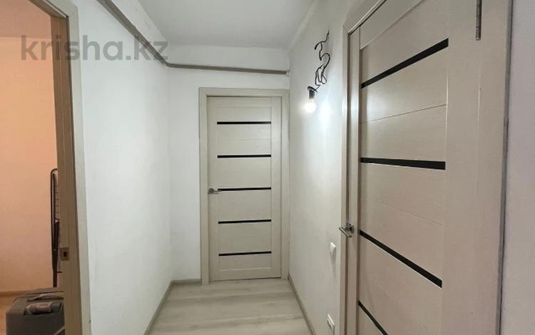 2-комнатная квартира · 45 м² · 2/5 этаж, мкр Юго-Восток, Строителей за 16.9 млн ₸ в Караганде, Казыбек би р-н — фото 6