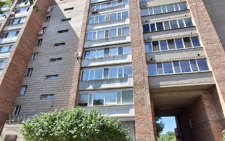 3-бөлмелі пәтер · 63.3 м² · 4/9 қабат, БОРИСА АЛЕКСАНДРОВА 11 — ДВОРЕЦ СПОРТА, бағасы: 31 млн ₸ в Усть-Каменогорске — фото 62