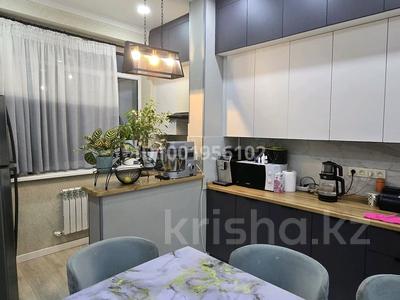 Продажа квартир в Мангистауской обл.: 3-комнатная квартира · 92 м² · 7/10 этаж, 20-й мкр 5 — нет за 40 млн 〒 3-комнатная квартира · 92 м² · 7/10 этаж, 20-й мкр 5 — нет за 40 млн 〒 в Актау