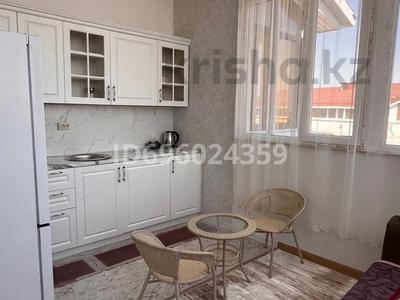 1-комнатная квартира · 32 м² · 10/10 этаж, Куаныша Толеметова 50/6 за 12 000 ₸ в Шымкенте, Абайский р-н