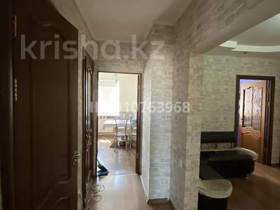 4-комнатная квартира · 80 м² · 9/9 этаж, мкр Юго-Восток, мкр Степной 4 26 — Ориентировочность возле нормы, orhun medical за 26 млн 〒 в Караганде, Казыбек би р-н