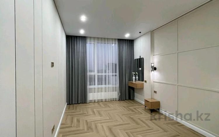 2-комнатная квартира · 70 м² · 17/18 этаж, ул. Е-36 2/1 за 47 млн ₸ в Астане, Нура р-н — фото 2
