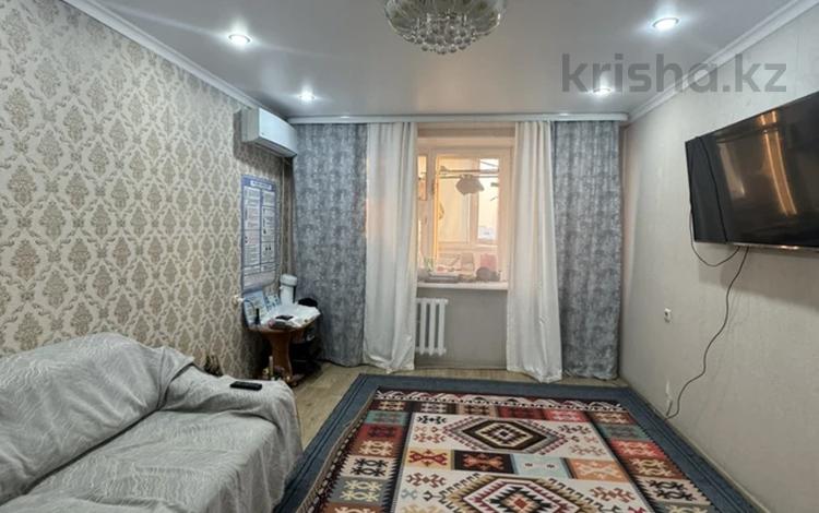 2-бөлмелі пәтер · 51.6 м² · 8/9 қабат, Қонаев ш/а., бағасы: 17.5 млн ₸ в Уральске, мкр Кунаева — фото 2