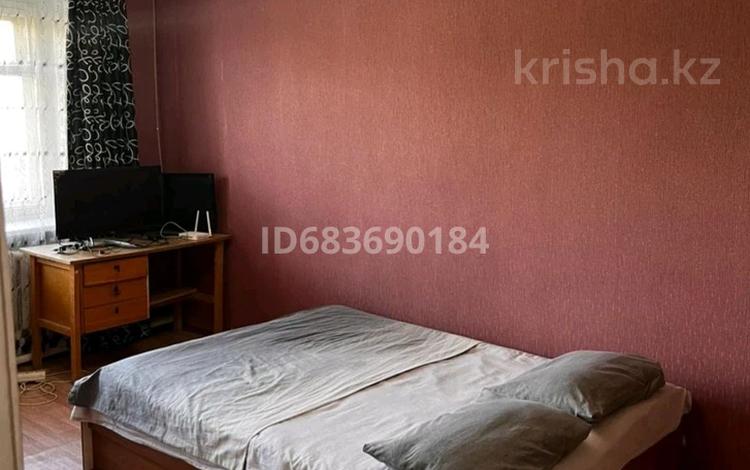 1-комнатная квартира · 32 м² · 2/5 этаж, Абая 5 — Дворец спорта. за 8 000 ₸ в Усть-Каменогорске, Ульбинский — фото 9