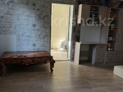 Жеке үй · 4 бөлме · 200 м² · 6 жүзд., Нурсая 8, бағасы: 500 000 ₸ в Алматы, Жетысуский р-н