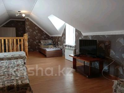 Жеке үй · 2 бөлме · 72 м², Биржансал 29, бағасы: 20 000 ₸ в Бурабае