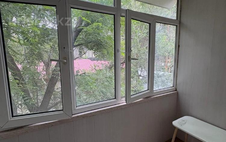 3-бөлмелі пәтер · 70 м² · 4/5 қабат, Тулебаева 34 — Макатаева, бағасы: 58 млн ₸ в Алматы, Медеуский р-н — фото 2