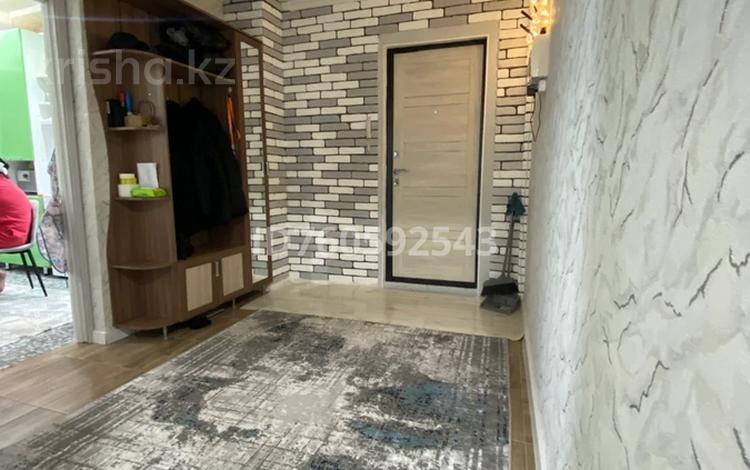 2-бөлмелі пәтер · 54 м² · 2/5 қабат, Пр Абая 9, бағасы: 19 млн ₸ в Хромтау — фото 2