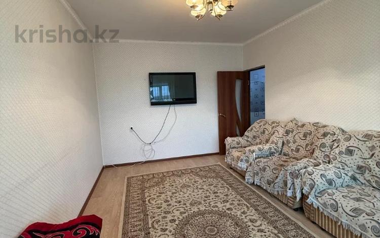 2-бөлмелі пәтер · 60 м² · 4/5 қабат, Жастар 36Б, бағасы: 140 000 ₸ в Талдыкоргане, мкр Жастар — фото 2