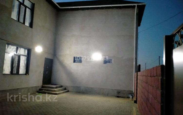 Отдельный дом · 5 комнат · 240 м² · 10 сот., Саяхат 23 21 за 29 млн 〒 в  — фото 3