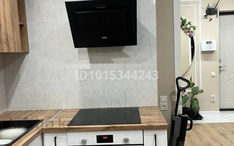 2-бөлмелі пәтер · 60 м² · 8/9 қабат, Шұғыла ш/а. 340/35 к15 — Алатау проспект, бағасы: 300 000 ₸ в Алматы, Наурызбайский р-н — фото 2
