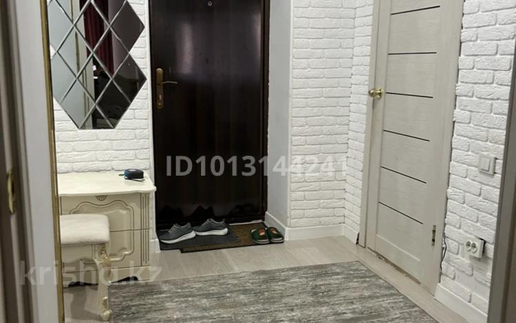 1-бөлмелі пәтер · 40 м² · 4/9 қабат, Береке ш/а. 22, бағасы: 10 000 ₸ в Атырау, мкр Береке — фото 2