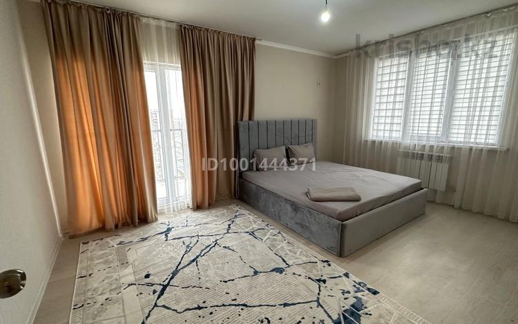 2-бөлмелі пәтер · 60 м² · 12/12 қабат, 11 37/5 — Жаңа қала обл акимат жанында, бағасы: 3 000 ₸ в Туркестане — фото 2