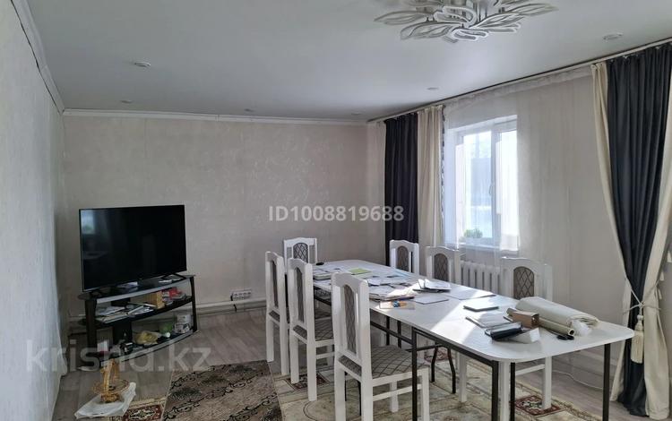 Жеке үй · 4 бөлме · 120 м² · 10 сот., Устирт 1В, бағасы: 18.5 млн 〒 в Астане, р-н Байконур — фото 23