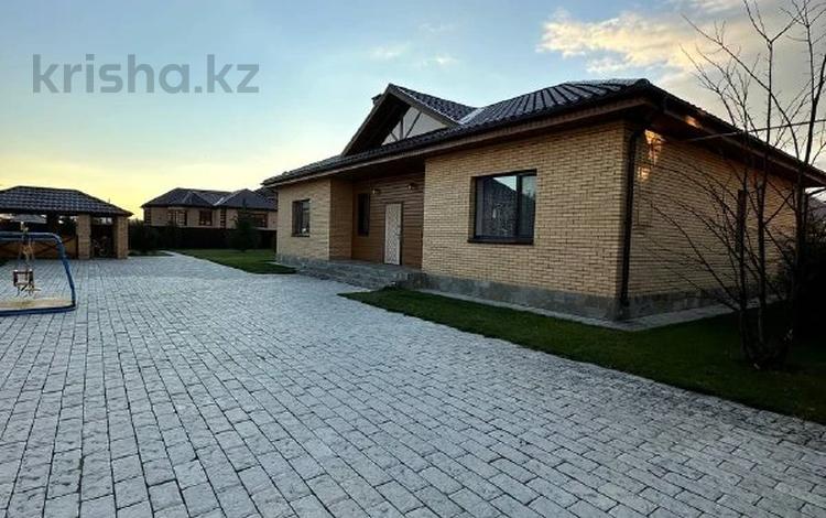 Отдельный дом · 4 комнаты · 160 м² · 12.8 сот., Тепличная за 130 млн 〒 в  — фото 28