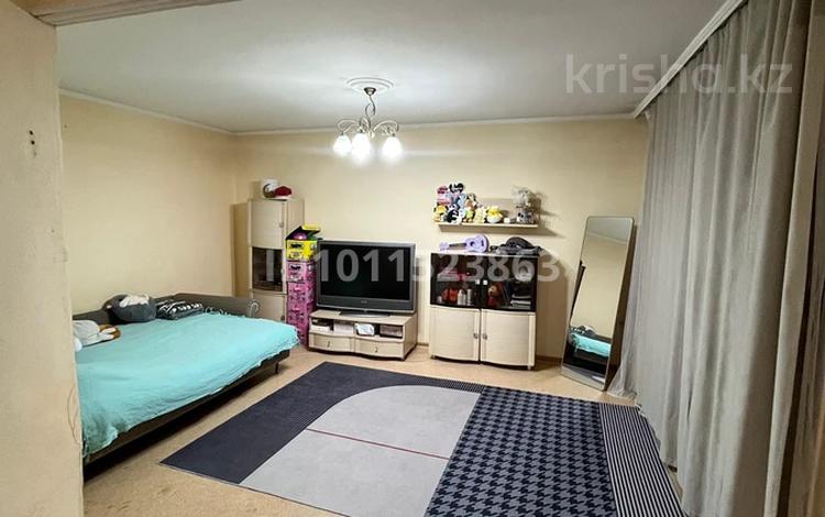 2-комнатная квартира · 50 м² · 10/10 этаж, Шакарима 1 за 18 млн ₸ в Семее — фото 2
