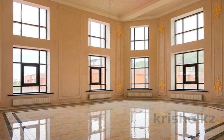 Жеке үй · 15 бөлме · 2000 м², мкр Коктобе 12 — Найманбаева, бағасы: 13 млн 〒 в Алматы, Медеуский р-н — фото 2