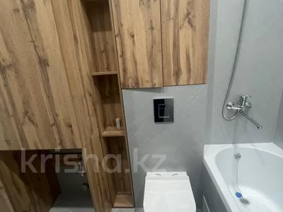 2-комнатная квартира · 39 м² · 7/9 этаж, мкр Юго-Восток, Университетская за 27.9 млн 〒 в Караганде, Казыбек би р-н