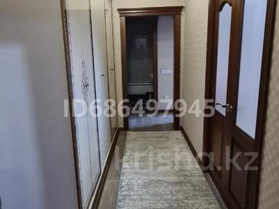 2-бөлмелі пәтер · 52 м² · 1/5 қабат, Турксибская 30, бағасы: 25 млн ₸ в Семее