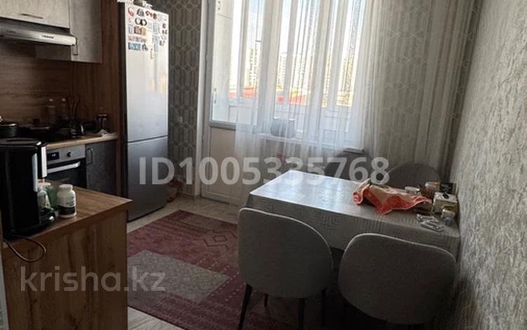 3-комнатная квартира · 70 м² · 3/12 этаж, Кошкарбаева 1140 за 43 млн ₸ в  — фото 2