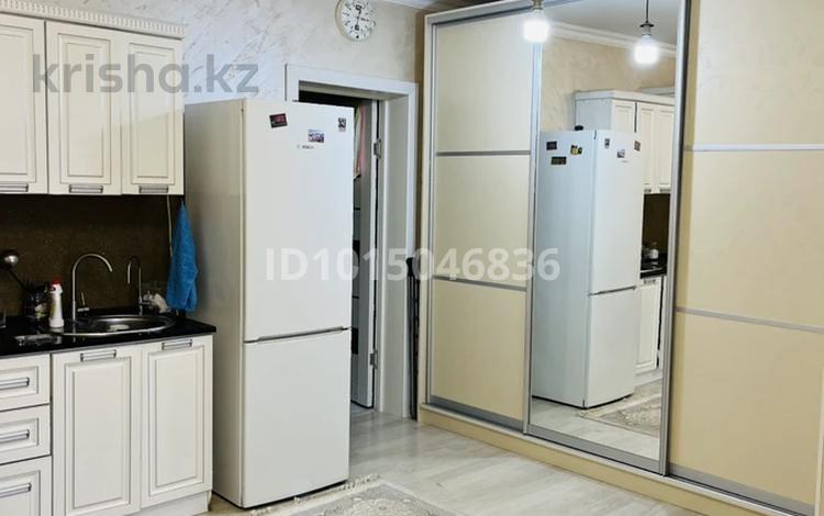 1-комнатная квартира · 42 м² · 5/10 этаж, Мкр Аксай, Б. Момышулы 25 за 250 000 ₸ в Алматы, Ауэзовский р-н — фото 2