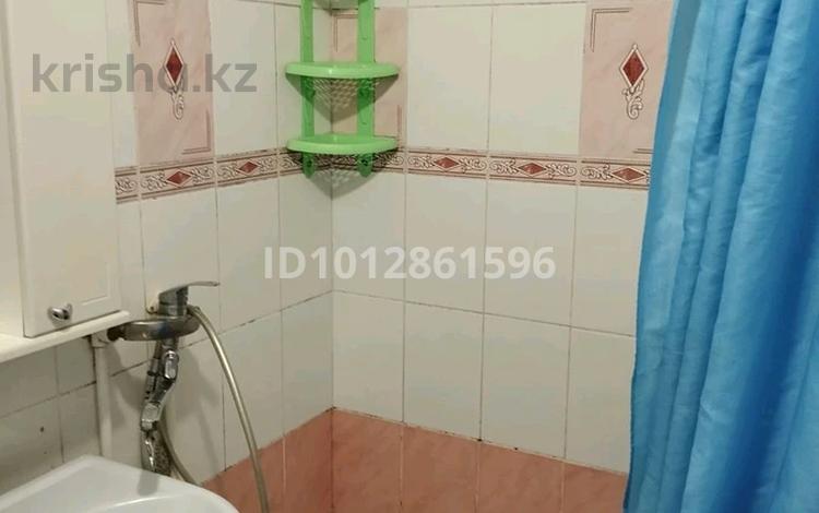 2-бөлмелі пәтер · 40 м² · 4/5 қабат, 2-Школьная 1Б, бағасы: 11 млн ₸ в Семее — фото 2