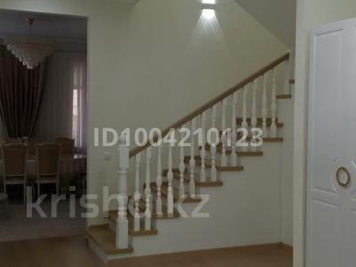 Часть дома · 4 комнаты · 200 м² · 2 сот., мкр Кунгей 36 — Турекулова за 100 млн ₸ в Караганде, Казыбек би р-н