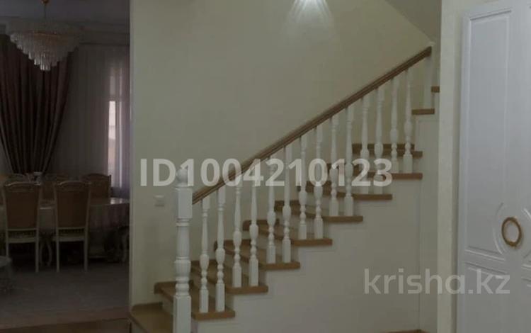 Часть дома · 4 комнаты · 200 м² · 2 сот., мкр Кунгей 36 — Турекулова за 100 млн ₸ в Караганде, Казыбек би р-н — фото 2