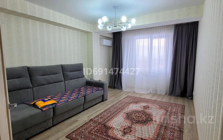 2-бөлмелі пәтер, 56 м², 8/9 қабат ай сайын, Жибек Жолы 3, бағасы: 150 000 〒 в Усть-Каменогорске — фото 2