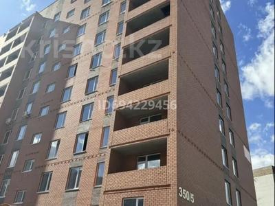 2-комнатная квартира, 72 м², 3/10 этаж, Ак.Сатпаева 350/2 за 31 млн 〒 в Павлодаре