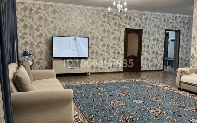 4-комнатная квартира · 193.1 м² · 1/4 этаж, Иляева — Акпан батыр/иляева за 70 млн ₸ в Шымкенте, Аль-Фарабийский р-н — фото 2