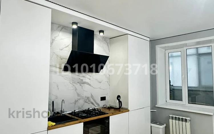 1-бөлмелі пәтер · 55 м² · 3/5 қабат, мкр. Алтын орда 21м, бағасы: 24 млн ₸ в Актобе — фото 2