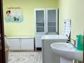 Свободное назначение, офисы, магазины и бутики, склады, общепит, салоны красоты, бани, гостиницы и зоны отдыха, медцентры и аптеки, образование, развлечения · 350 м² за 103 млн ₸ в Астане, Алматы р-н — фото 8