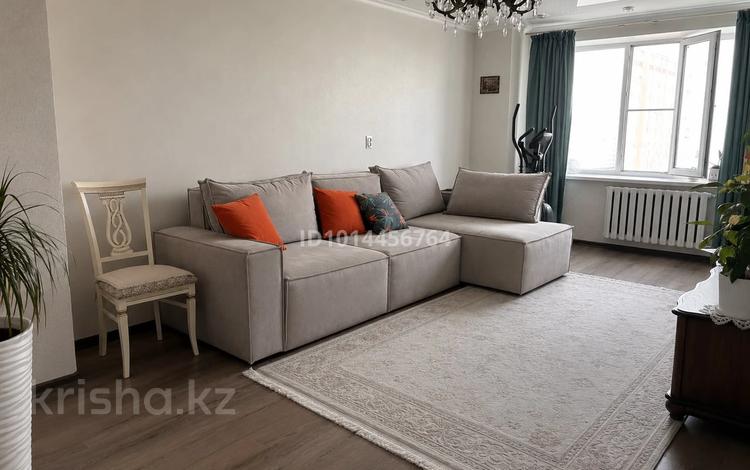 3-бөлмелі пәтер · 80 м² · 6/9 қабат, Қонаев ш/а. 56, бағасы: 34.5 млн ₸ в Уральске, мкр Кунаева — фото 2