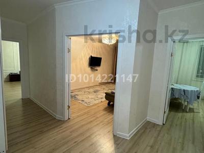 2-комнатная квартира · 80 м² · 7/10 этаж, Казыбек Би 40 — Пересечение улиц Есенберлина и Казыбек би за 25 000 ₸ в Усть-Каменогорске