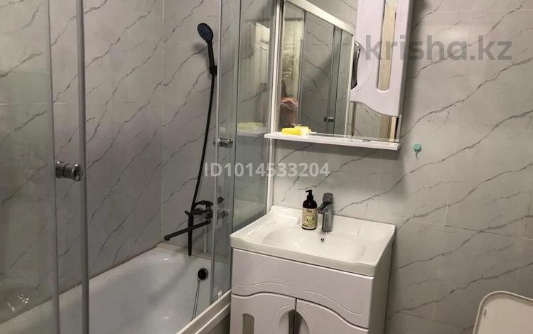 2-комнатная квартира · 50 м² · 6/9 этаж, мкр Аккент 64 за 270 000 ₸ в Алматы, Алатауский р-н — фото 3