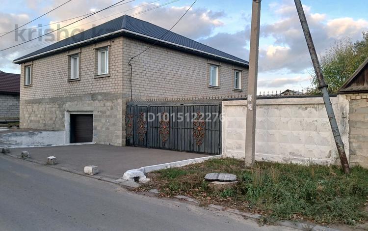 Отдельный дом · 6 комнат · 320 м² · 10 сот., Cултанова 1 1 — Ворушина за 60 млн ₸ в Павлодаре — фото 2