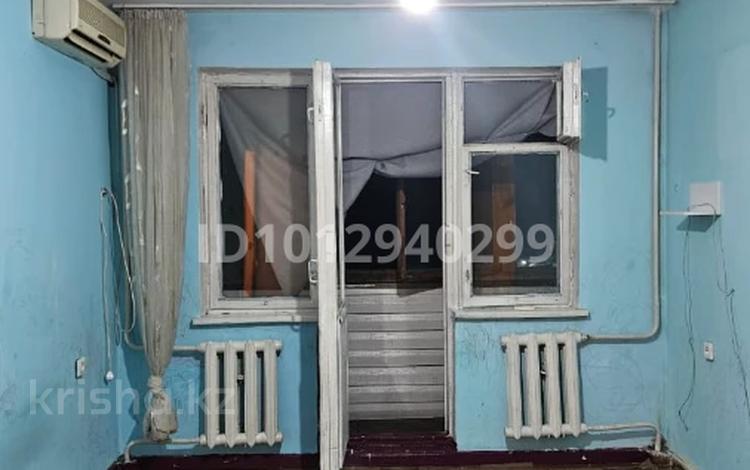 2-бөлмелі пәтер · 42 м² · 3/4 қабат, мкр Сайран 8 — Метро, бағасы: 200 000 ₸ в Алматы, Ауэзовский р-н — фото 2