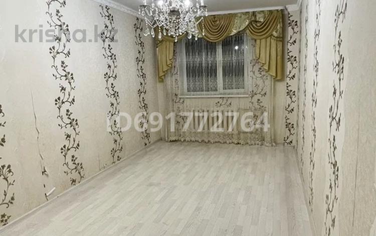 2-комнатная квартира, 50 м², 4/4 этаж помесячно, Өркен 71