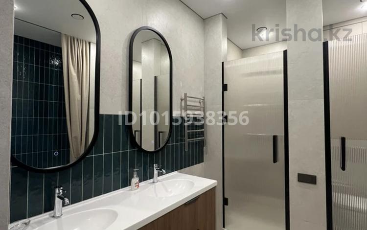 2-комнатная квартира · 63 м² · 15/22 этаж, Сарайшык 34/2 за 800 000 ₸ в Астане, Есильский р-н — фото 2