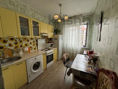 Пәтерлер в Алматы: 1-бөлмелі пәтер · 40 м² · 9/12 қабат, мкр Самал-1 32, бағасы: 46 млн 〒 1-бөлмелі пәтер · 40 м² · 9/12 қабат, мкр Самал-1 32, бағасы: 46 млн 〒 в Алматы, Медеуский р-н